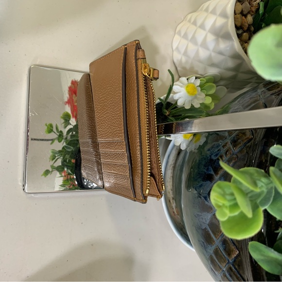 👜💕 Tory Burch Tan Leather Shoulder Bag with wallet - Picture 15 of 15